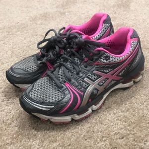 Asics T250N Running Shoe 6.5 woman’s